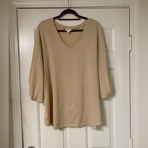 LULAROE 3/4 Sleeve V-Neck Top with Balloon Sleeves